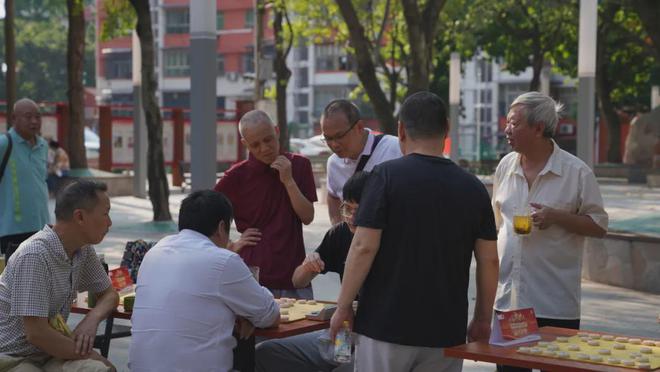 民间棋王争霸赛走进大渡口跃进村街道j9九游会网站入口乐在“棋”中体彩(图6)